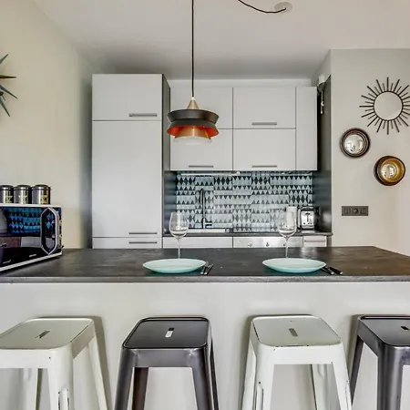 Le Cyr アパート *